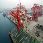 Receiving and Unloading Device for Bulk Carrier Ship Unloader
