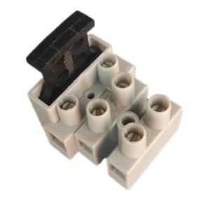 FT06 540-3P 450V 15A Wire Connection Stud 3 Pole 250V 6.3A 5x20 Fuse Terminal Block