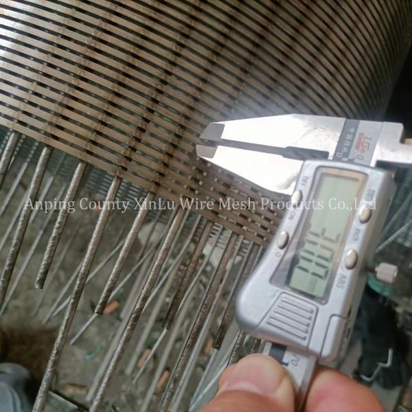 Corrosion Resistant Continuous Slot Screen for Economical Flexible API Thread Connections