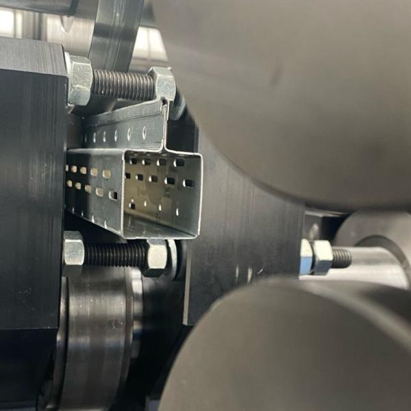 Quality Automatic Making 380v Erw Pipe Mill Machine Carbon Steel for sale