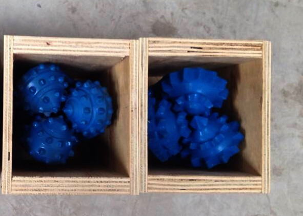 5-7/8" × 7" × 4-½ " PDC Centre Bit Type Hole Enlarger Tricone Drill Bit For Hard Formation