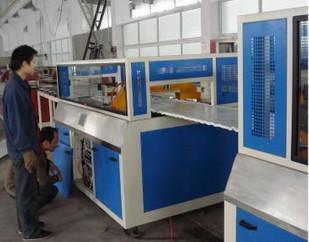 Quality Damp-Proof WPC Desk Profile Production Line , WPC Wall Panel Profile Extruder for sale