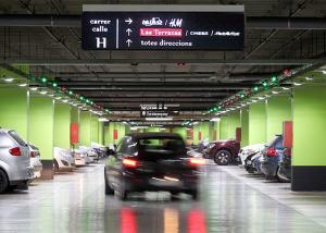 China Square 510 DIP VMS Parking Space Available CountingLED Display Board wholesale