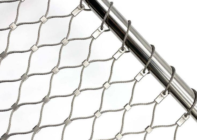 Silver 1.5mm Wire Rope Mesh 45*45mm Stainless Steel Mesh Screen