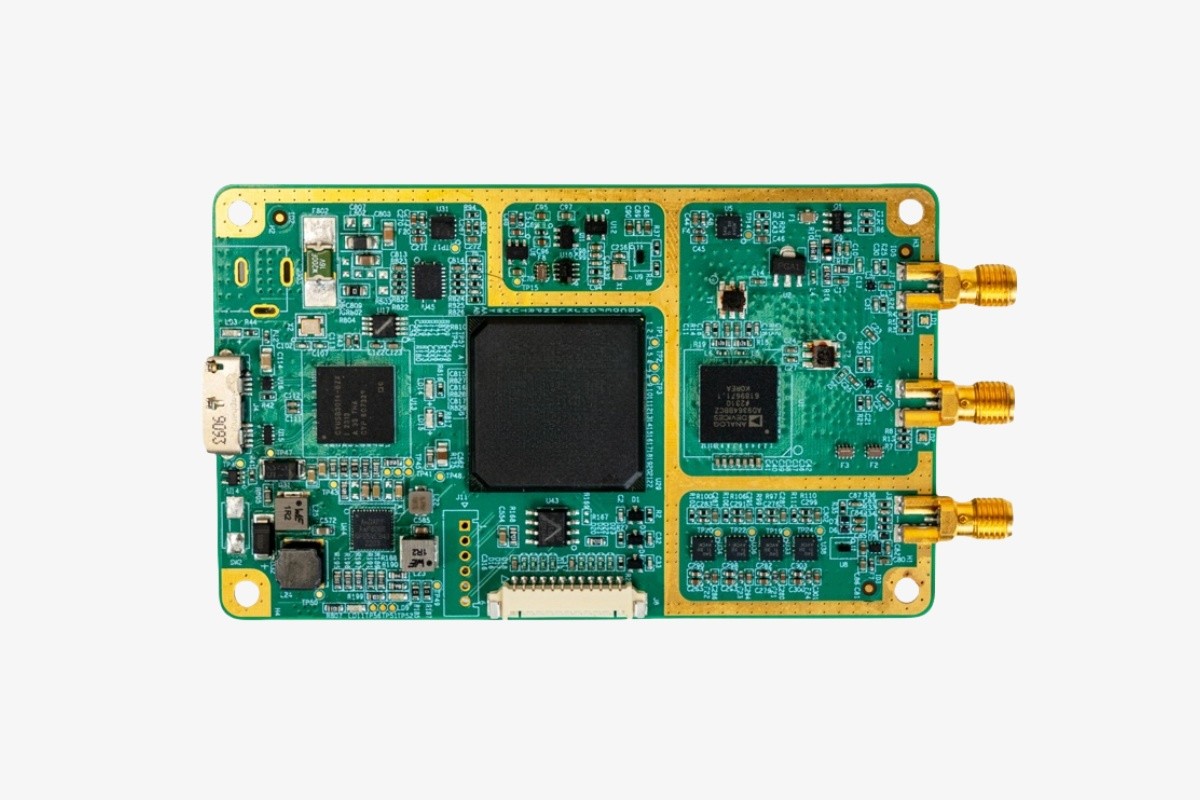 USRP-LW X310 | 2 TX/RX Channels, RF DC-6GHz, 160 MHz BW Each, 2 × SFP+, 1 × PCIE BUS, USRP Software Defined Radio Device