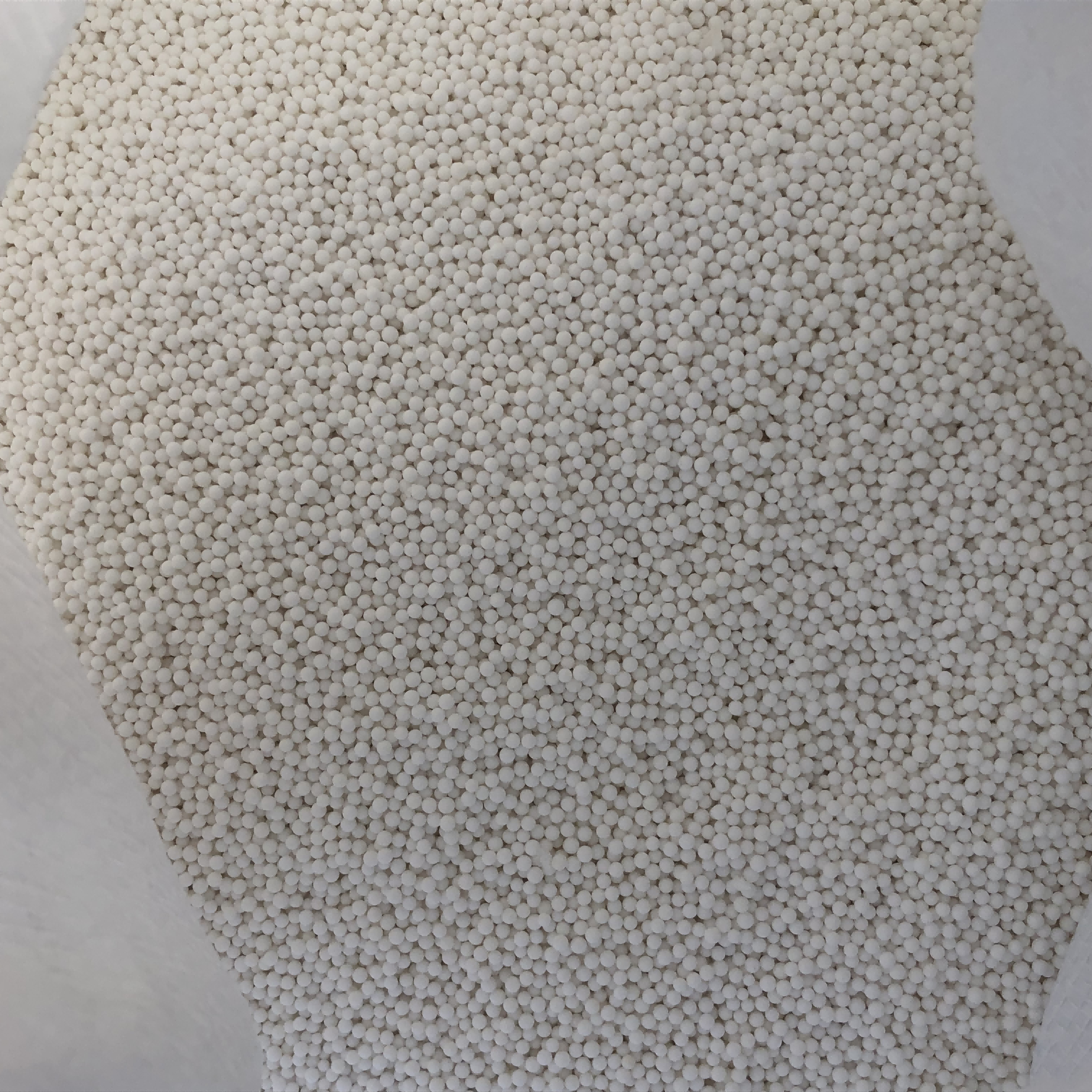 Al2O3 Ceramic Balls Good abrasive performance Rolling Grinding Mill Balls