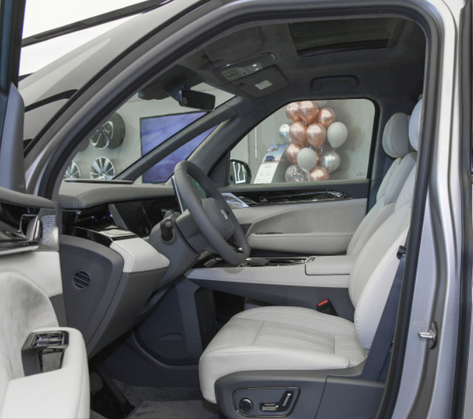 ZEEKR 009 WE Version 2022 Pure Electric Medium And Large MPV 5 Door 6 Seats