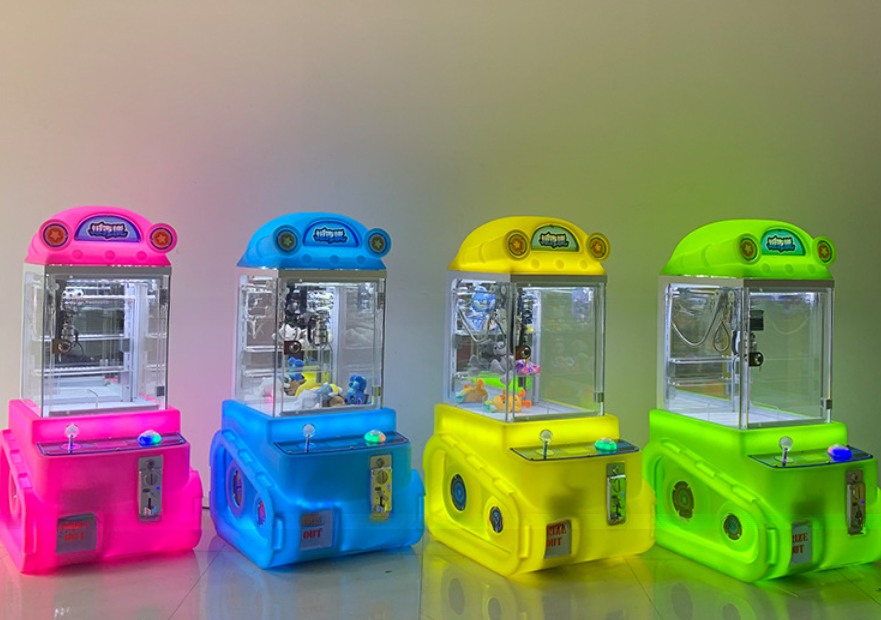 Customization Amusement Grabber Machine Doll Crane Machine 55*47*110Cm
