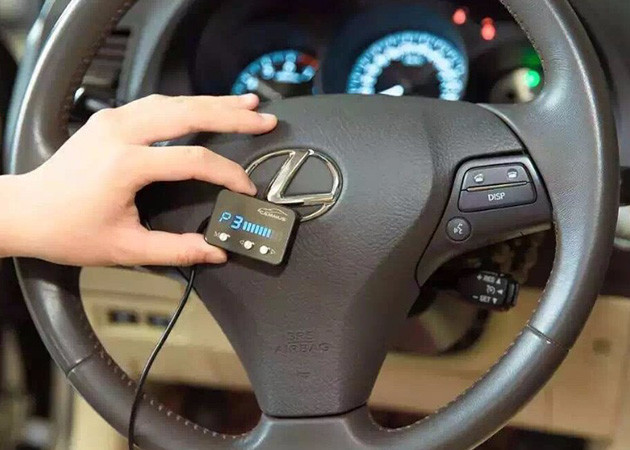 Boost Engine 7 Drive Throttle Controller Ultra Thin 6mm Thickness