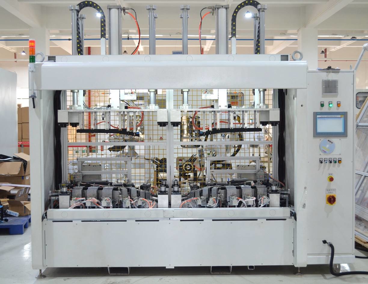 Automated Ultrasonic Welding Equipment For Fabric Edging Short Production Time