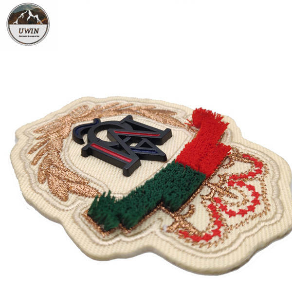 Royal Exquisite 3D Puff Embroidery Digitizing Velvet Patch With Rubber Lable