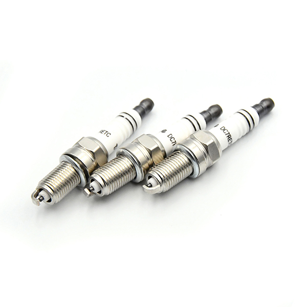 Garden Machines Auto Spark Plug 95195 YR7DE RA7YC DCPR7E