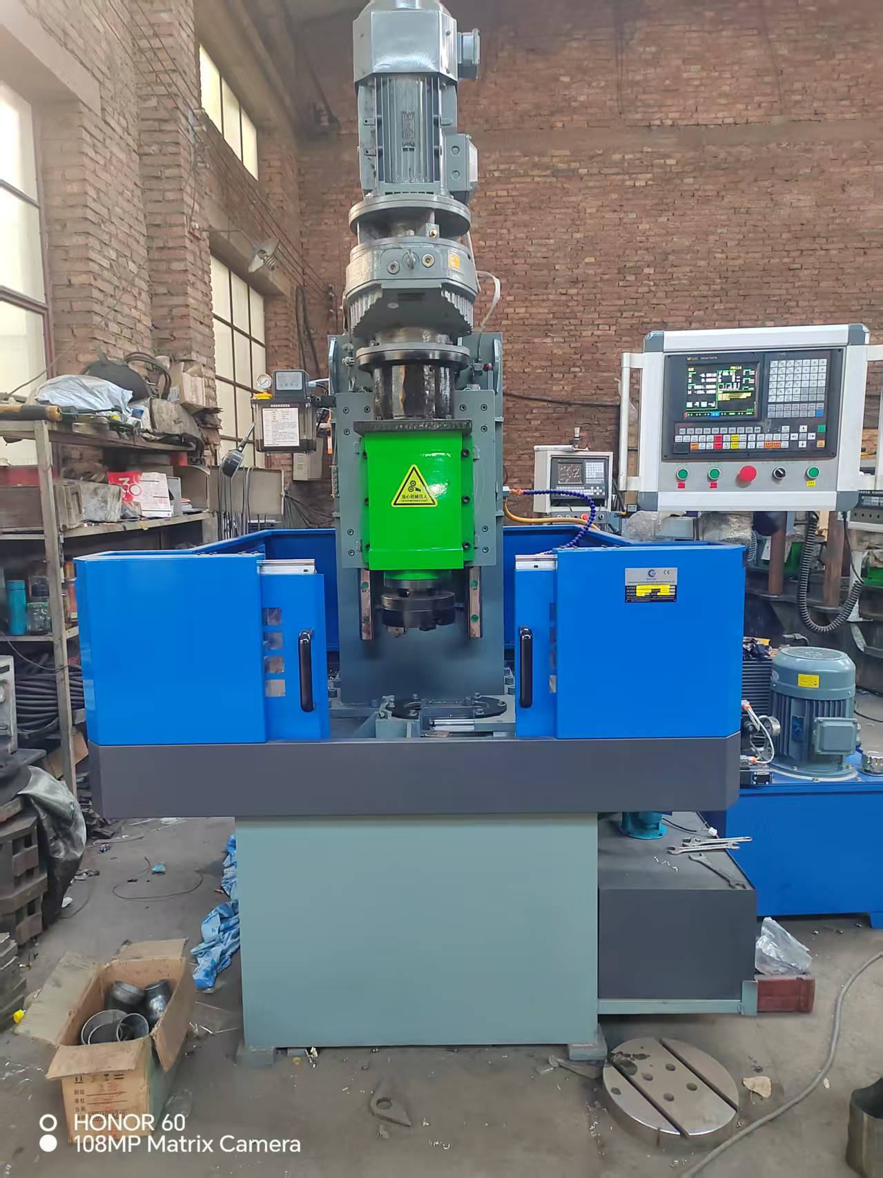 Rigid Automatic Pipe Chamfering Machine Reducer Beveling machine Ideal for Industrial Applications Requiring Precision Chamfering
