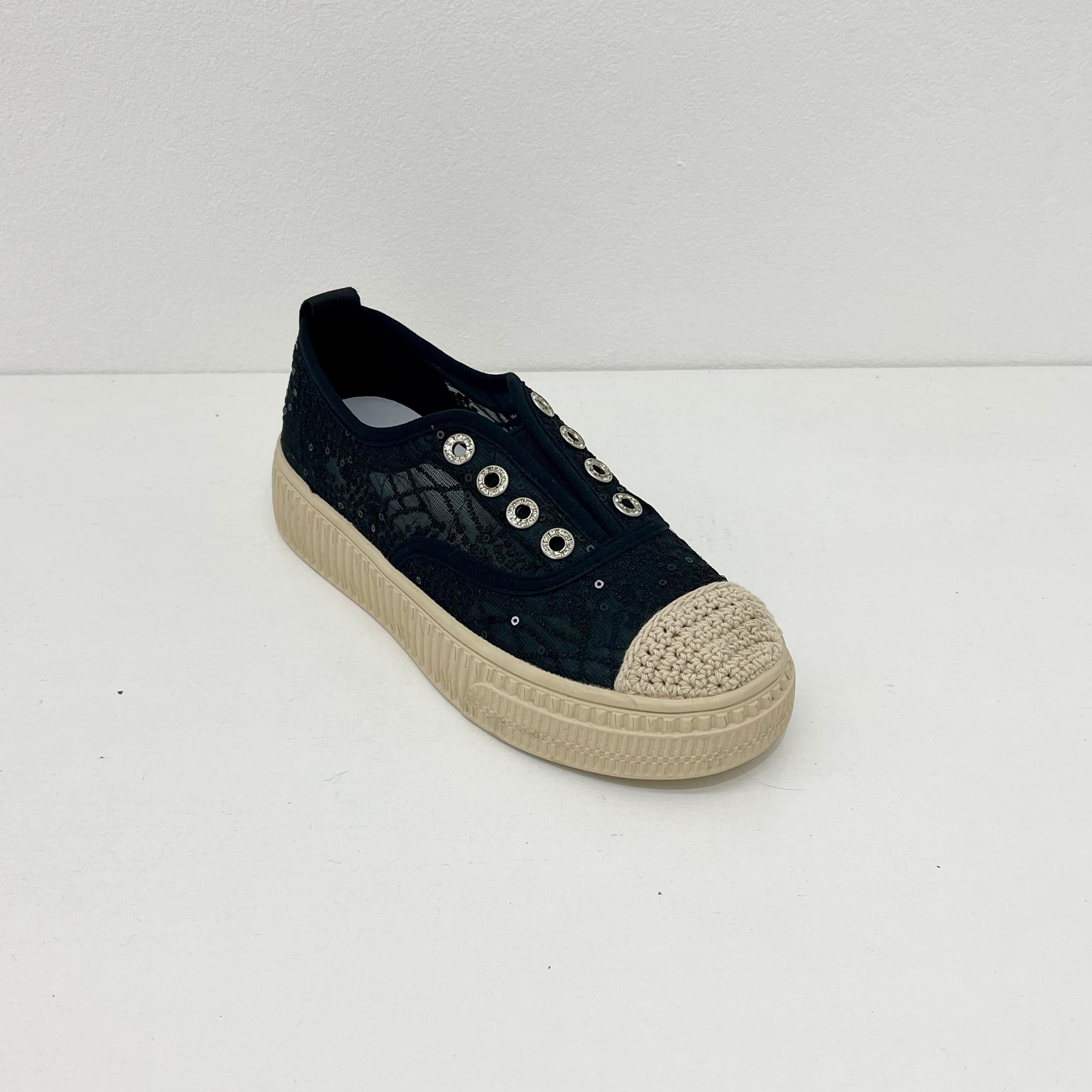 China Slip On Breathable Espadrilles Leisure Stylish Sneakers For Women wholesale