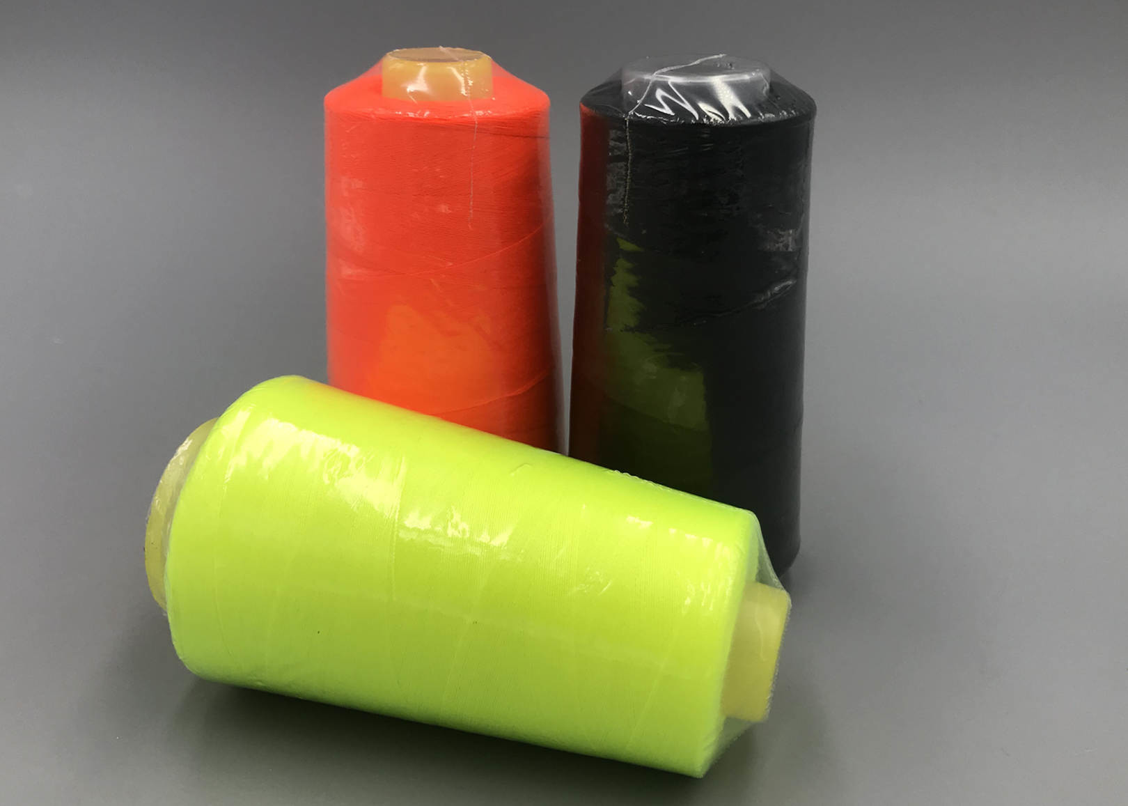 T40S /2 Polyester Dope Dyed Yarn