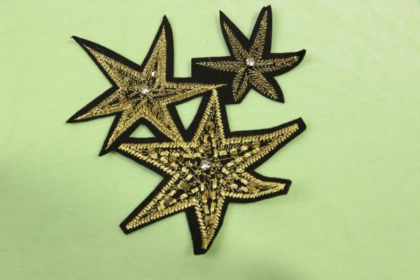 Quality Hexagonal 3D Embroidery Patches , Multiusage Custom Made Embroidered Patches for sale