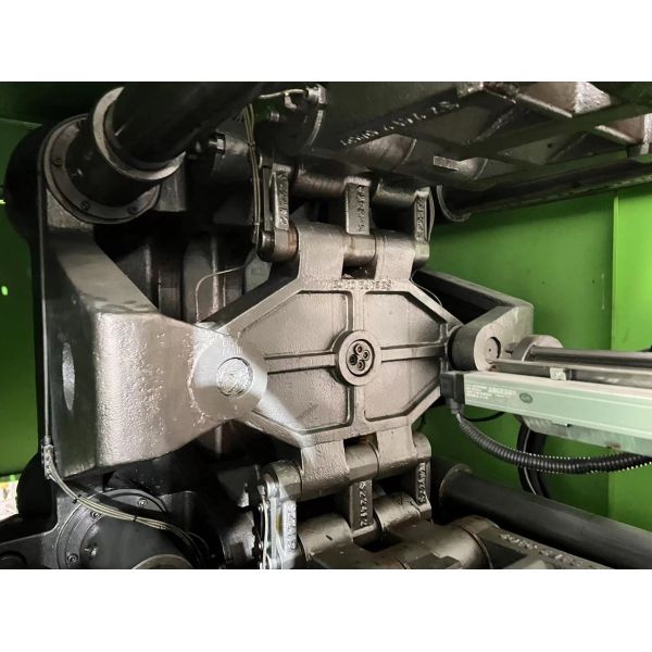 Used 320 Ton Energy Saving Injection Molding Machine Horizontal for Plastic Cap