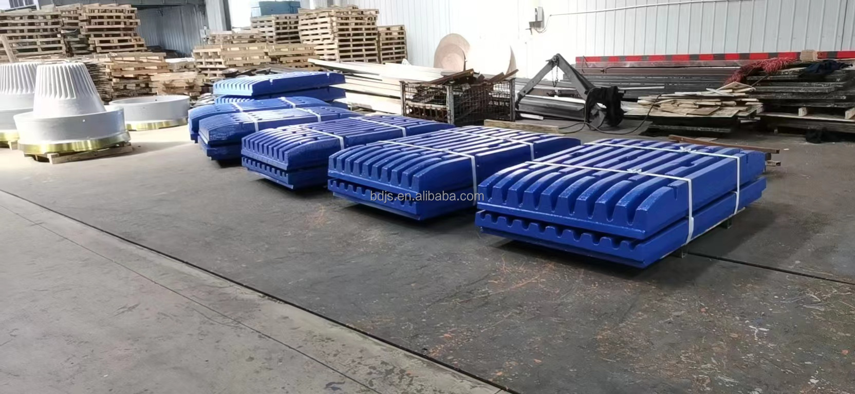 NP13 15 Impact Crusher Spare Parts Blow Bar for Durable Mineral Processing Needs
