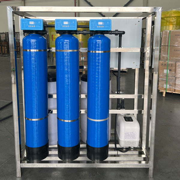 2 Tons Resin Automatic Operation Water Softening Equipment Four Stage Filtration