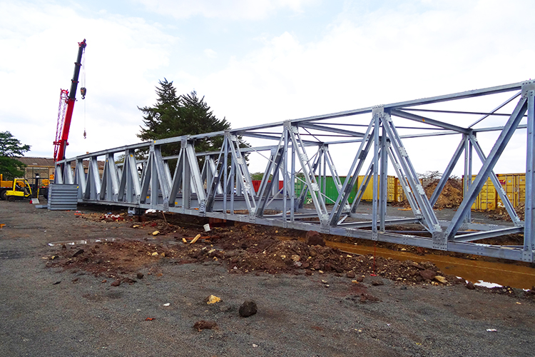 Steel Truss Frame Bridge Modular Prefab Portable HD200 With Total Length Of 15m-60m