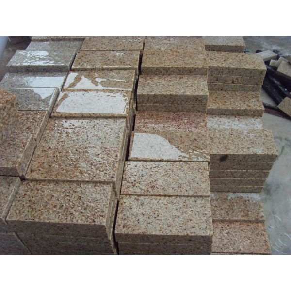 Various Sizes Yellow Granite Paving Slabs , G682 Stone Paving Slabs