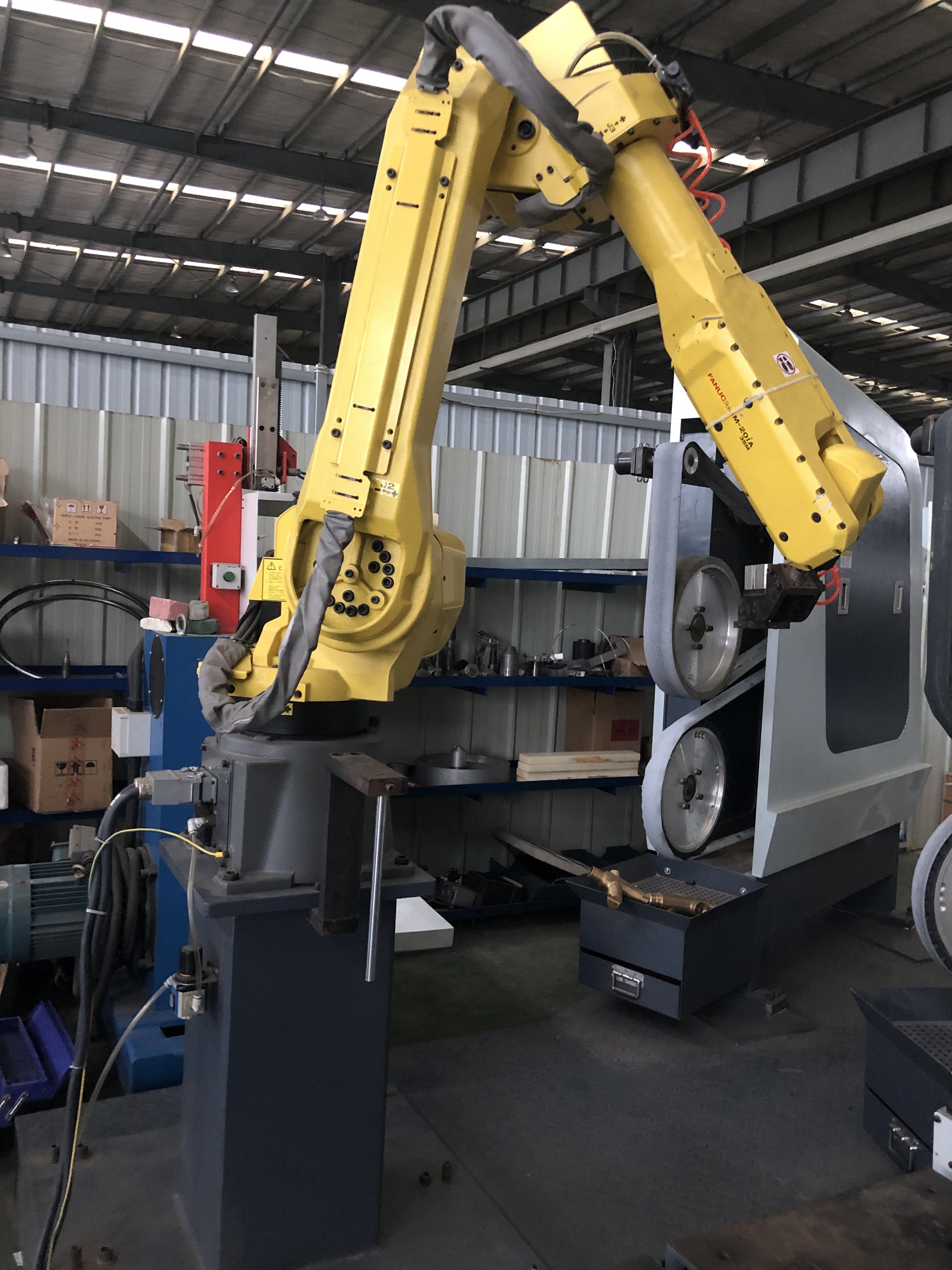 CE ISO 6 Axis CNC Robot Grinding Machine Automatic Programming