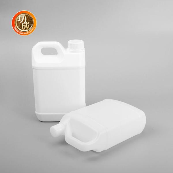 Quality Empty Thickened PE Chemical Plastic Water Bottle With Handle for sale