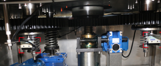 6 Head 80ml-1000ml Automatic Capping Machine rotary packaging machine