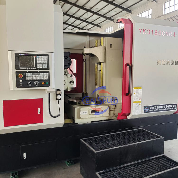 Large Automatic Gear Parts Spiral Bevel CNC 4 Axis Gear Hobbing Machine