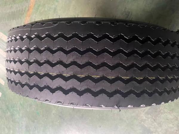 385 65r 22.5 Mining Truck Tire Solid Tyre Steel Wire Material