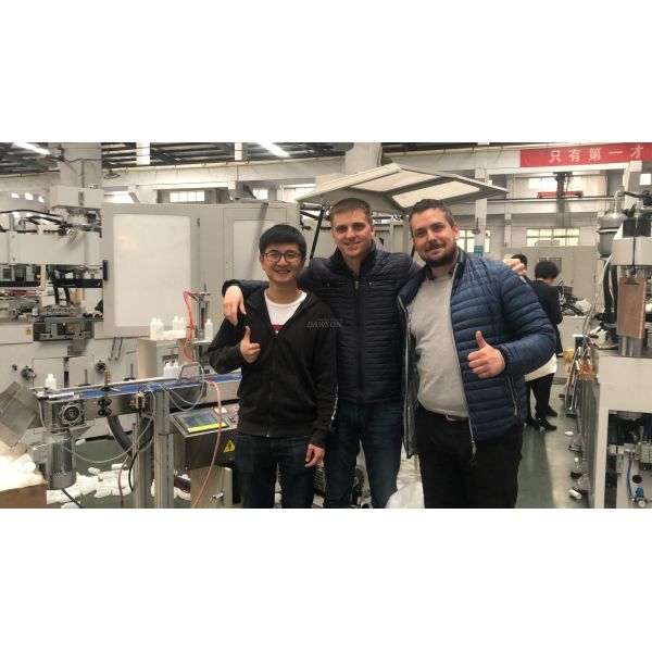 HDPE Plastic Barrel Bagging Packing Machine Shampoo Bottle Full Automatic 380V