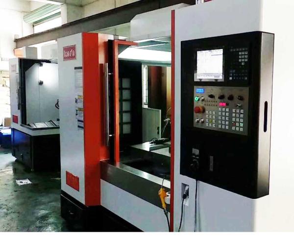 Quality Smooth Performance Taiwan CNC Machine Z Axis Mitsubishi Motor 800KG Max Load for sale