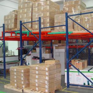 China Steel Push Back Pallet Racking System with Adjustable Beams wholesale