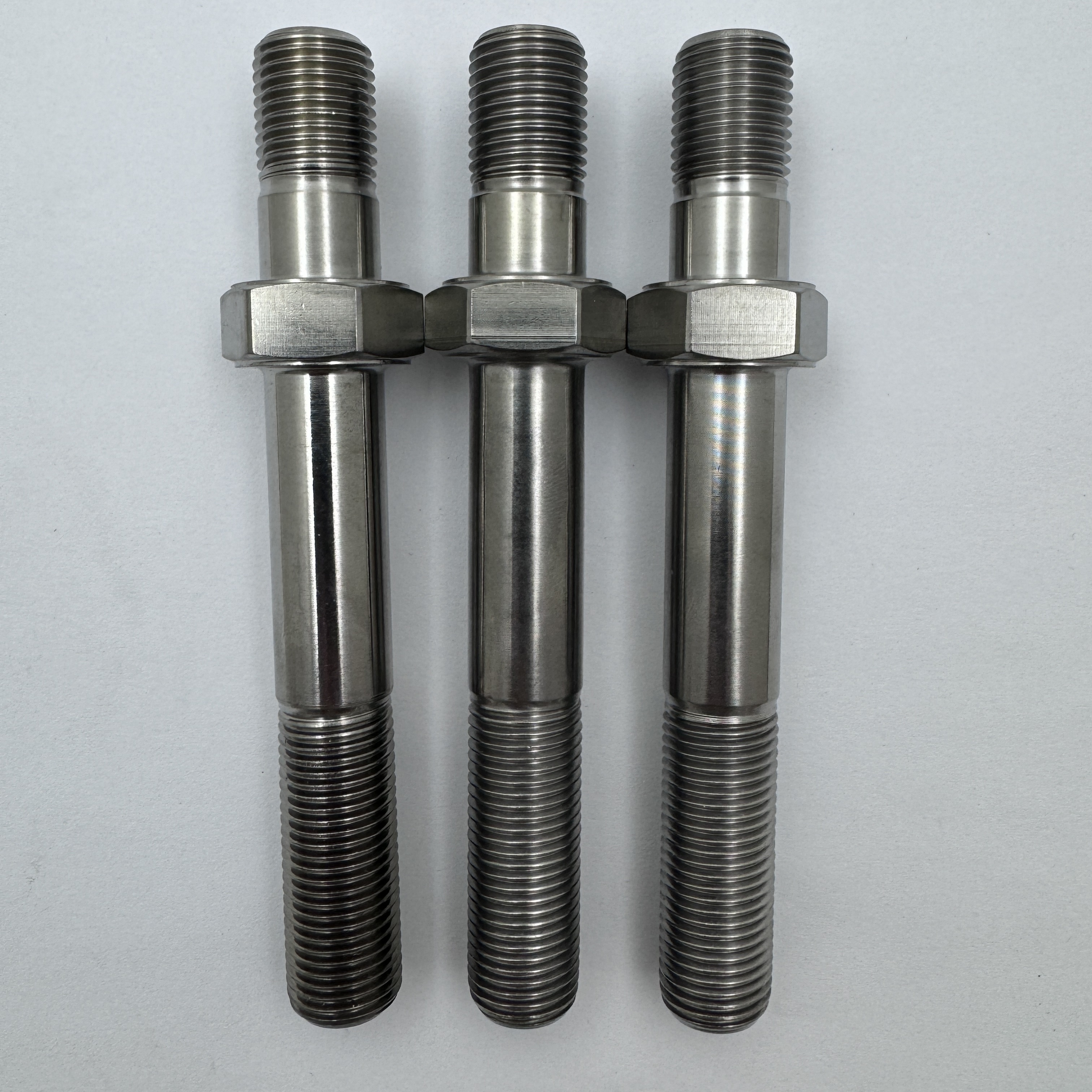Titanium One Nut 4.10 Inch Shock Mount Stud Bolt 1/2-20 Triple X Racing Car Bolt according to DIN Standard for Products