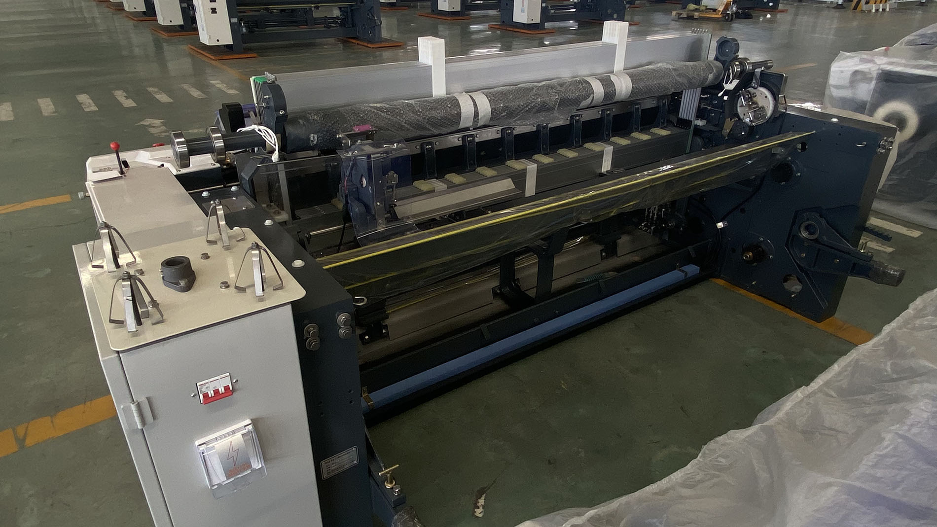 High Density Shuttleless Loom Machine Home 1000 RPM Fabric Weaving Machine