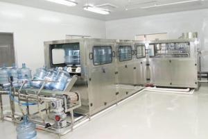China 220V 5 Gallon Pure Water Filling Machine 2500*1200*1800mm on sale