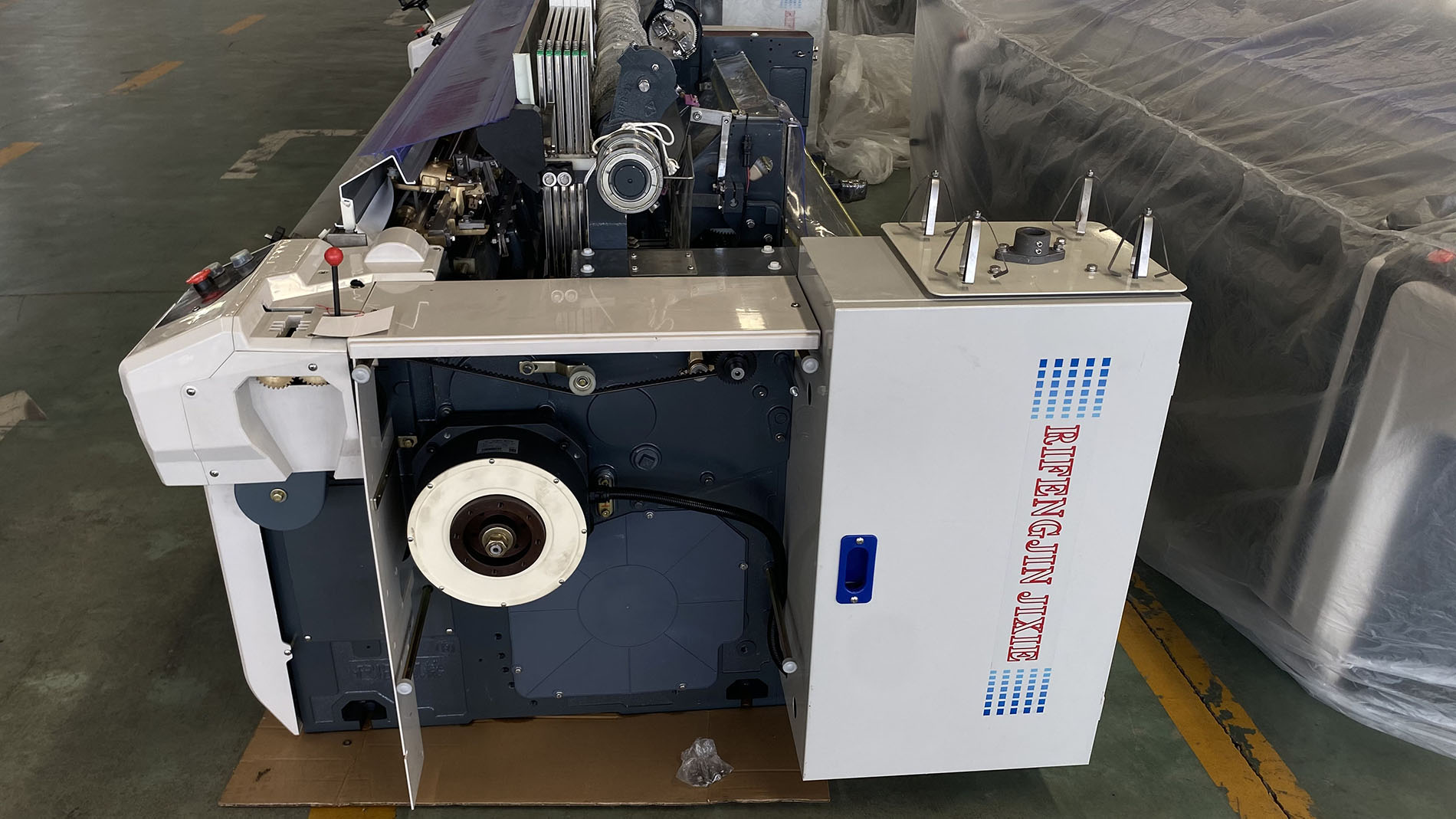 High Density Shuttleless Loom Machine Home 1000 RPM Fabric Weaving Machine