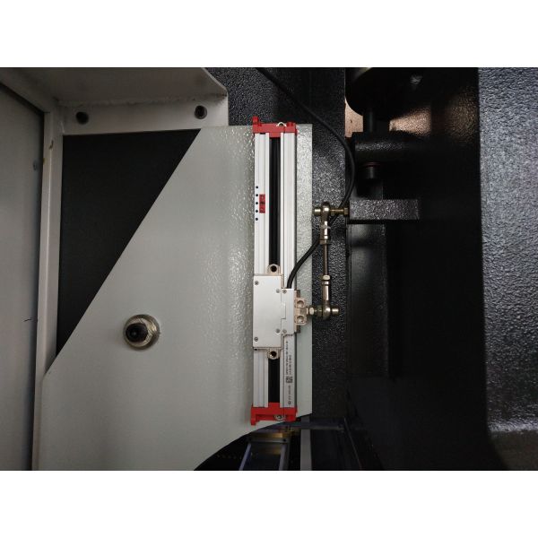 ESA Controller CNC Hydraulic Press Brake Cnc Servo Press Brake Bending Machine