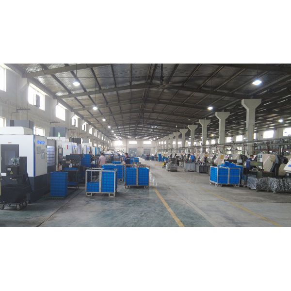 Factory sales Truck Diesel Engine Parts Oil Cooler Cover Vg1246070005 for Sino HOWO 371