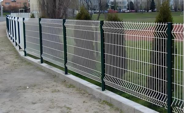 Quality Galvanized V Mesh Security Fence Welded Wire Mesh Panel Fence For School Playground for sale