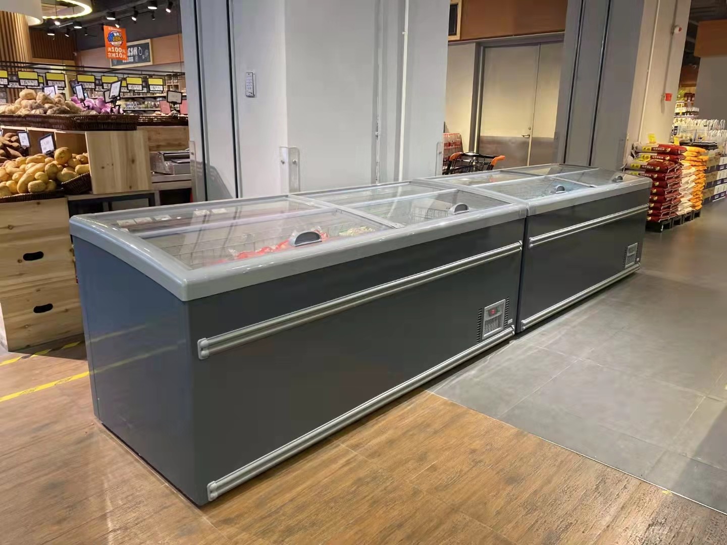 Plug In Freezer And Refrigeration Island Freezer With Sliding Cover