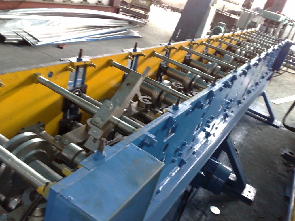 Glazed Tile Stud And Track Roll Forming Machine With PLC Control System