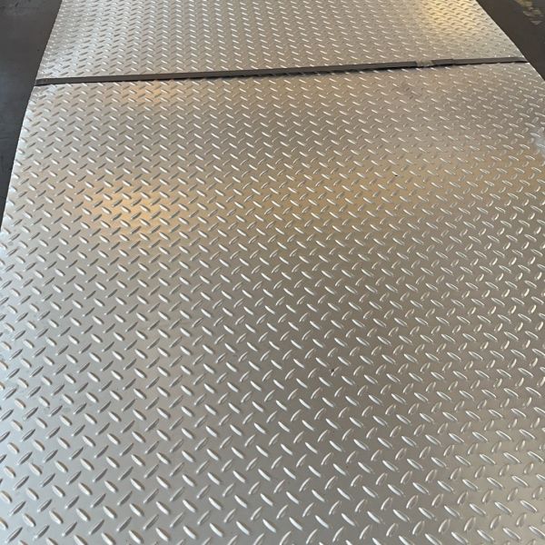 Tear Drop Diamond Stainless Steel Checkered Sheet SS201 SS304 SS316L SS Chequered Steel Plate
