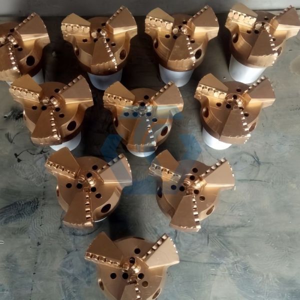  Geological Composite Chip Drill Bits For Oil And Gas Drilling Hard Rock Drilling Needs