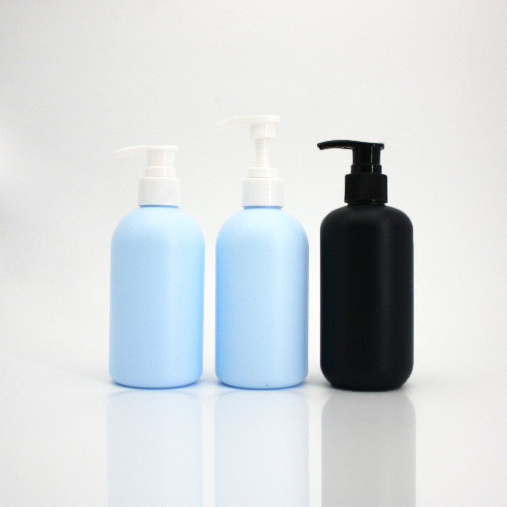 China 250mL 8.45oz HDPE Blue Cosmetic Lotion Bottle Round Shoulder wholesale