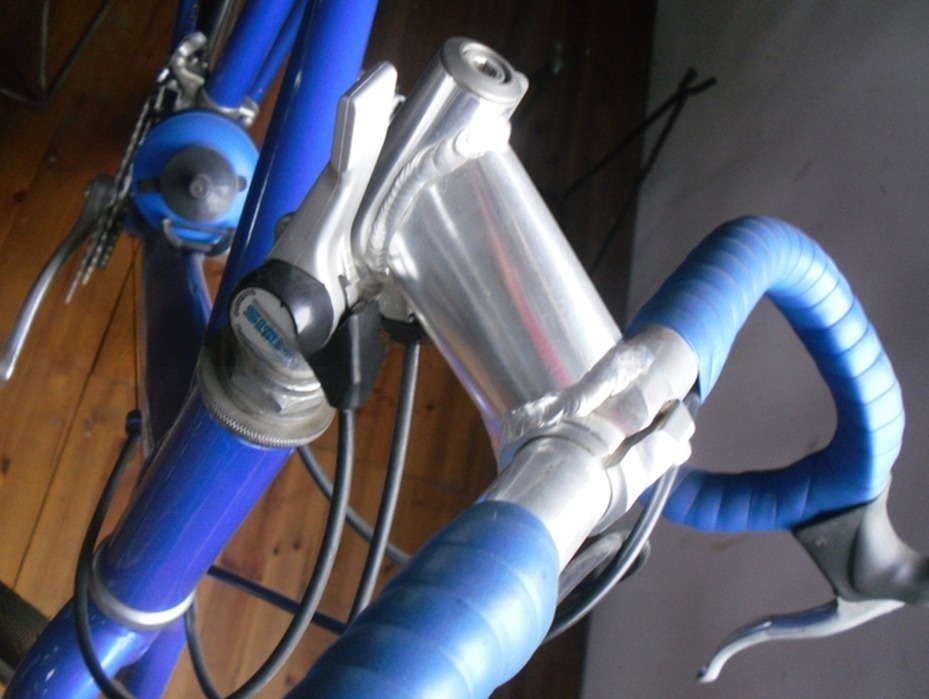 Europe Market 700C Aluminum Frame Shimano 21Speeds Disc Brake Road Bike for Men Adult