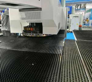 China 30T CNC Turret Punching Machine Hole Pressing with 32 Station Siemens System wholesale