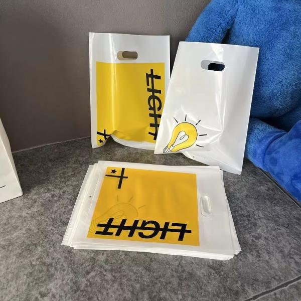 Quality Customizable Thickening Hand Bags Waterproof Design Reusable Transparent Bags for sale