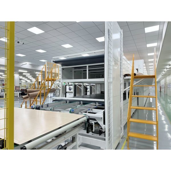 Factory in China Cold Extrusion Roll Flute Paper Thermal Film Sheet Hot Press Dry Solar Module Production Line Laminating Machine