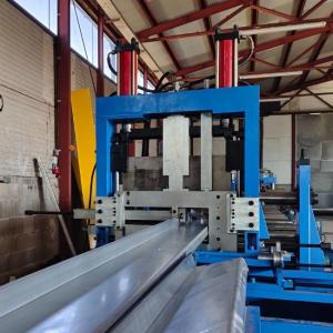 China Interchangeable CZ Purlin Roll Forming Machine Fully Automatic wholesale